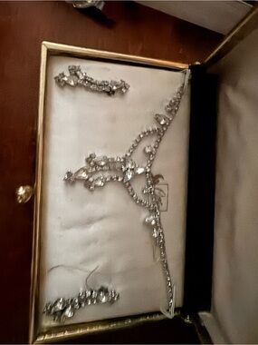 Vintage Coro Jewelry Necklace and Earring Set